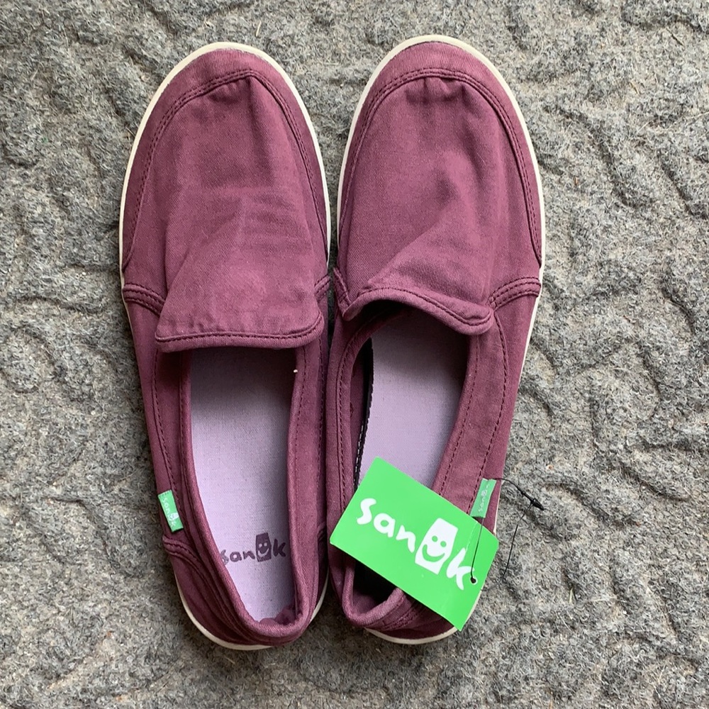 New Sanuk PAIR O DICE Sidewalk Surfer Loafer PRUNE